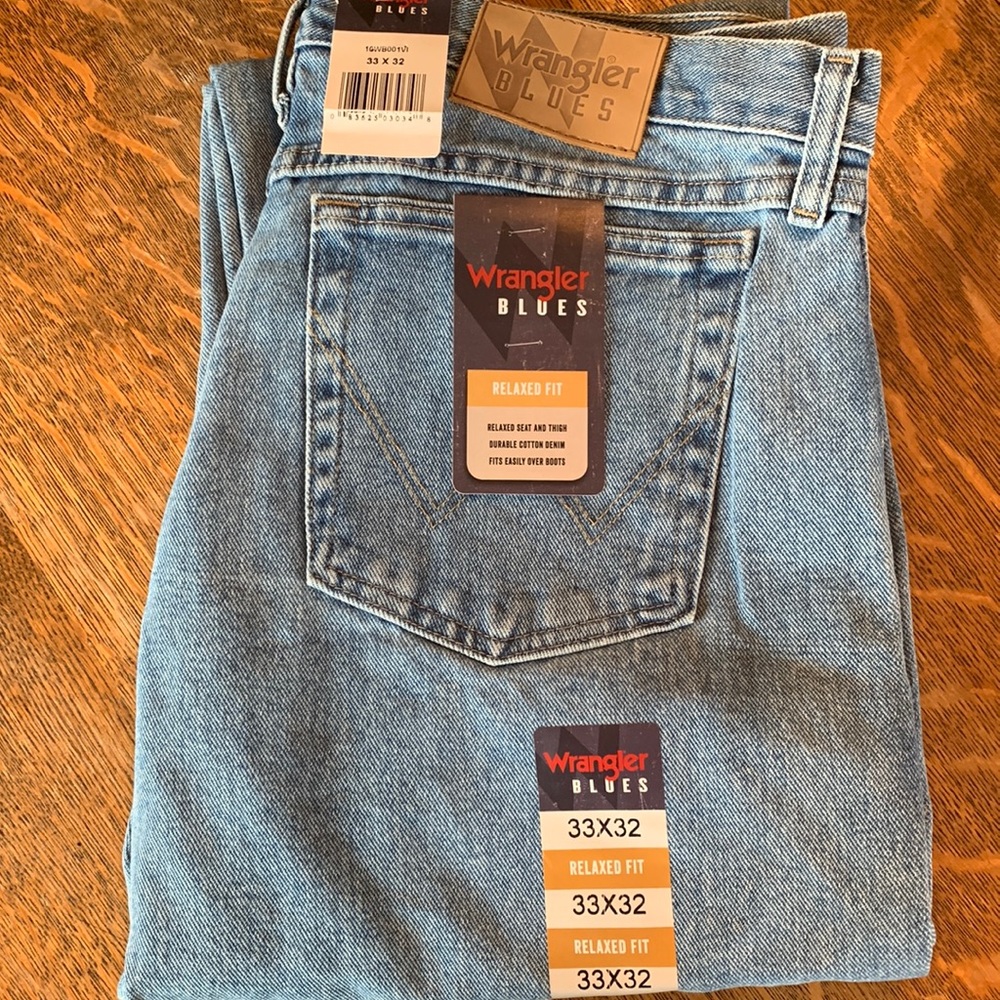 33x32 NWT Men’s Wrangler Blues
100% cotton